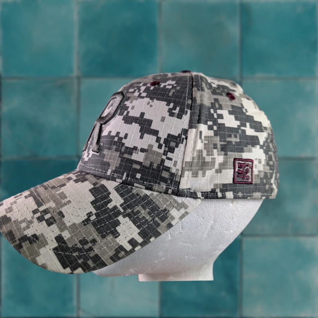 Vintage The Game PRO Bulldogs Hat Mens M Digital Camo A-Flex Stretch Fit Cap Grey Size ONE SIZE - 1 Thumbnail