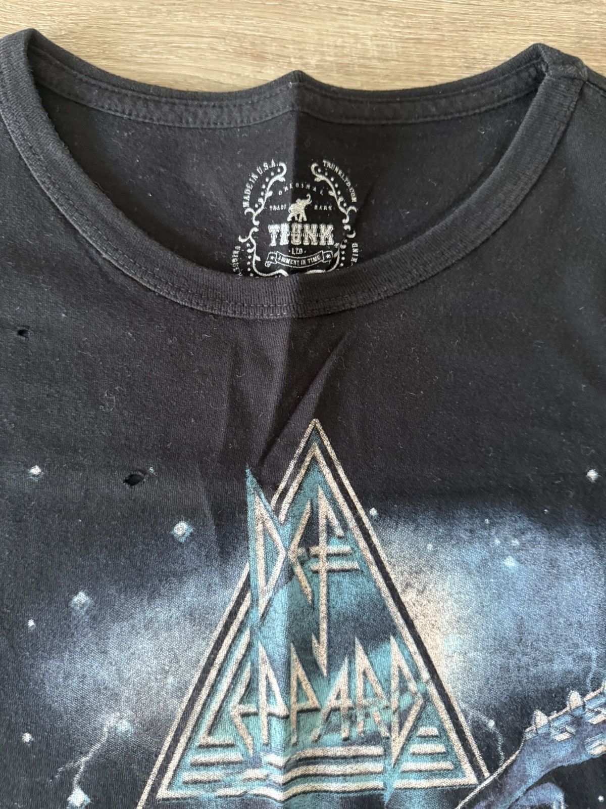 Urban Outfitters Def Lepard on the night trucker tee Size US L / EU 52-54 / 3 - 4 Thumbnail