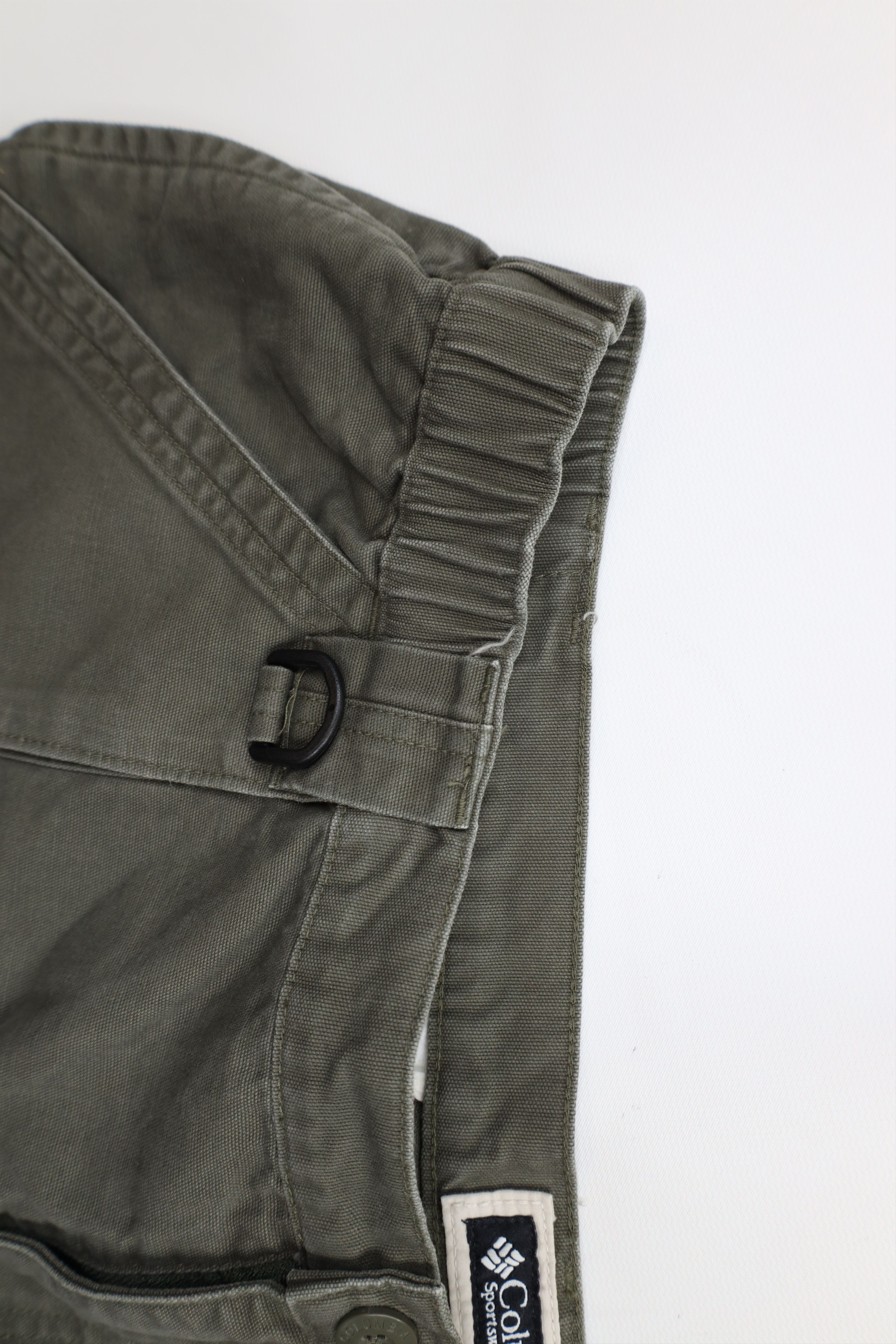 Columbia × Vintage Vintage Columbia Spell Above Knee Canvas Cargo Shorts Green Size US 40 / EU 56 - 6 Thumbnail