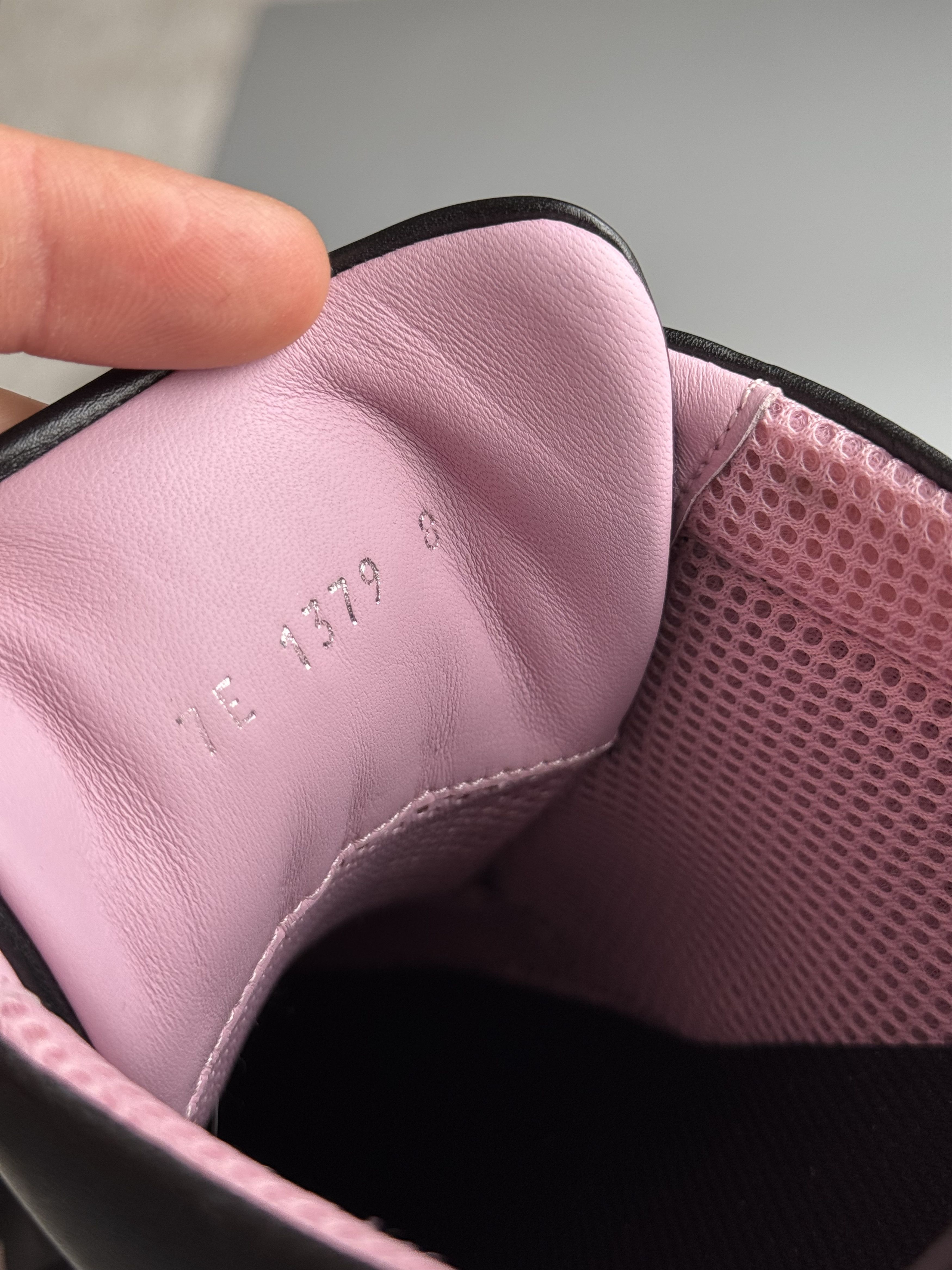 Fendi Fendi sneakers Size US 8 / EU 41 - 14 Thumbnail