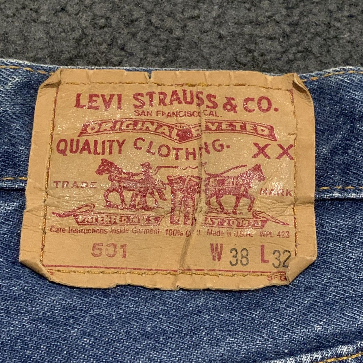 Levi's VINTAGE DATED 1990 LEVI'S 501 JEANS Size US 38 / EU 54 - 6 Thumbnail