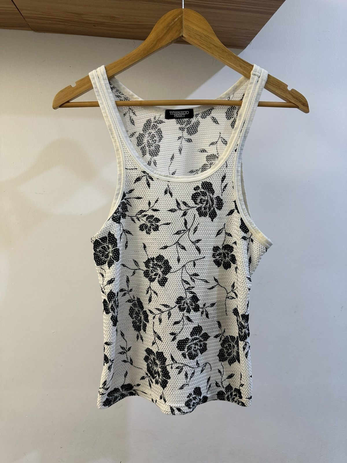 feather vkei tank top 00s ifsixwasnine