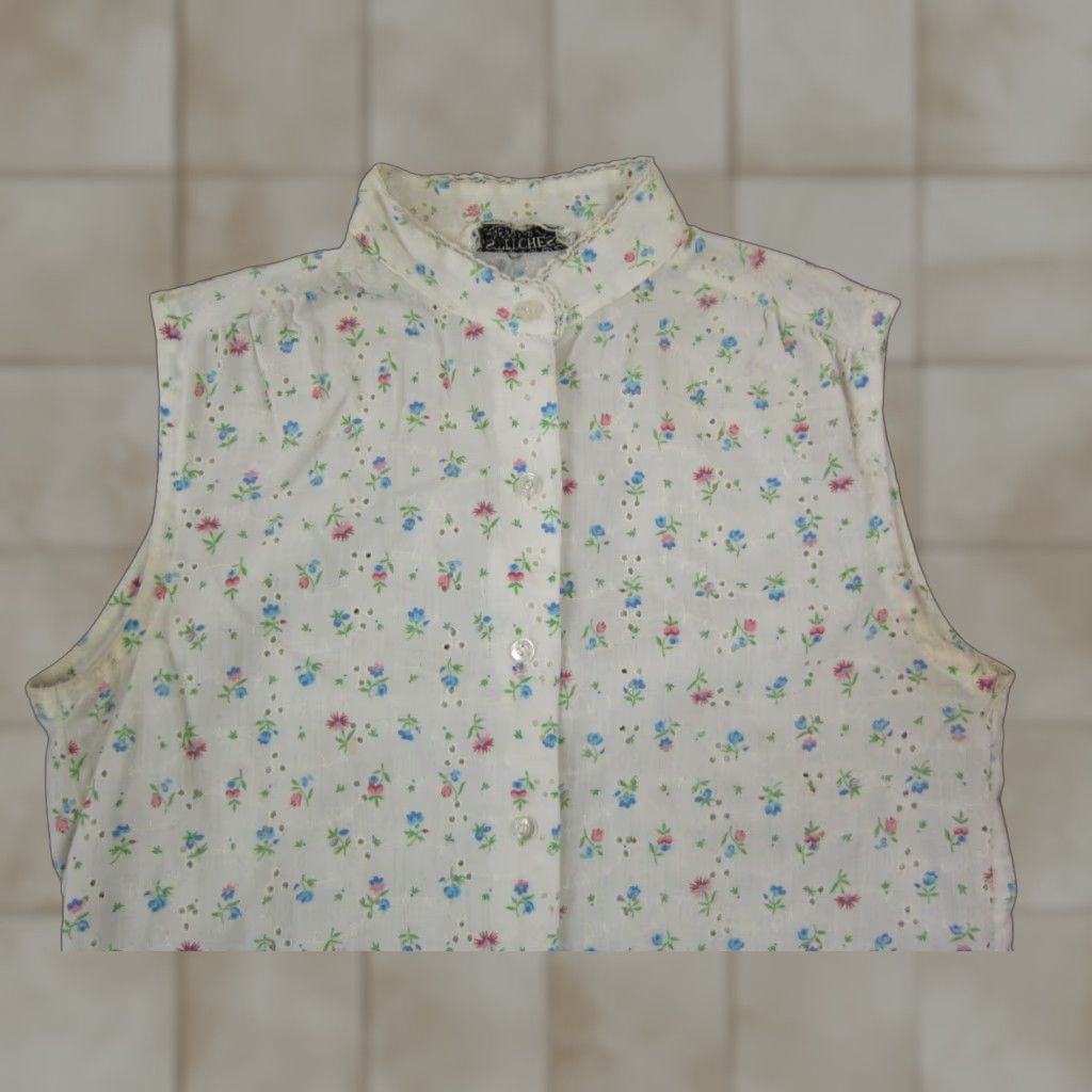 Vintage VINTAGE Stitches Blouse Shirt Womens Small White Floral Sleeveless Collared 90s Flower Casual Lightweight Womens Blouse Size S / US 4 / IT 40 - 1 Thumbnail