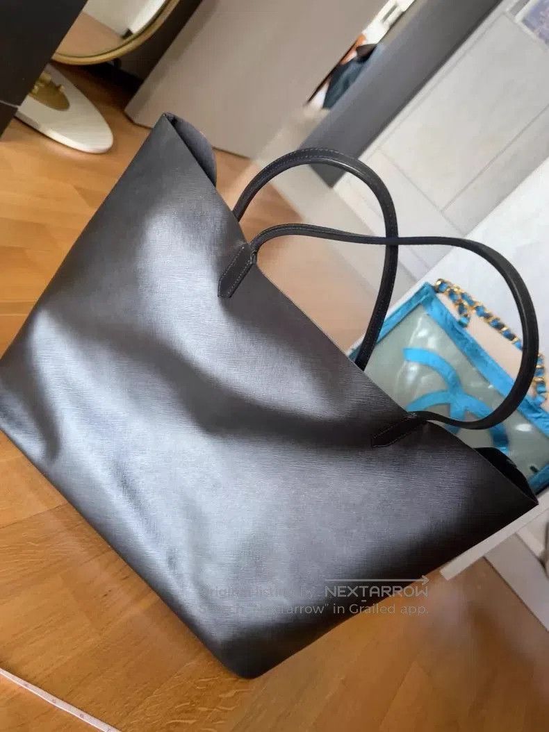 Givenchy Givenchy Oversized Shopping Tote Bag . Size ONE SIZE - 5 Thumbnail
