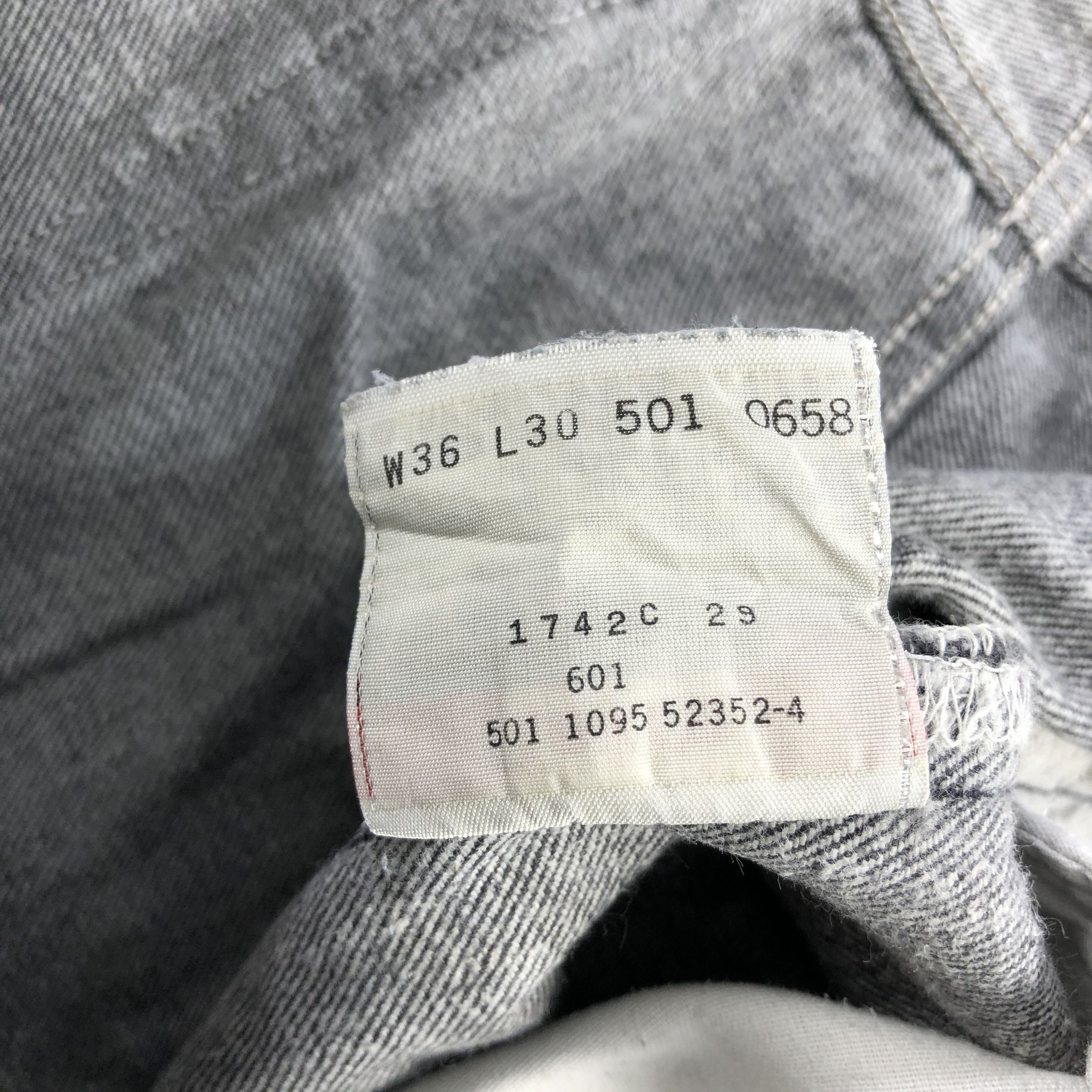 Levi's × Vintage Vintage Faded Black Levis 501 Jeans-JM2351 Size US 38 / EU 54 - 13 Thumbnail