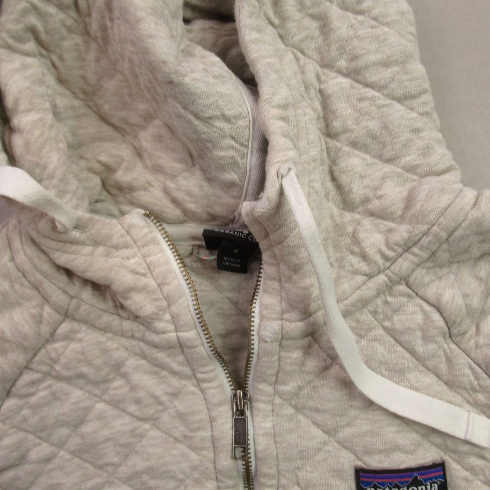 Patagonia Patagonia Hoodie Womens Small Long Sleeve Full Zip Hooded Beige Casual Size S / US 4 / IT 40 - 5 Thumbnail