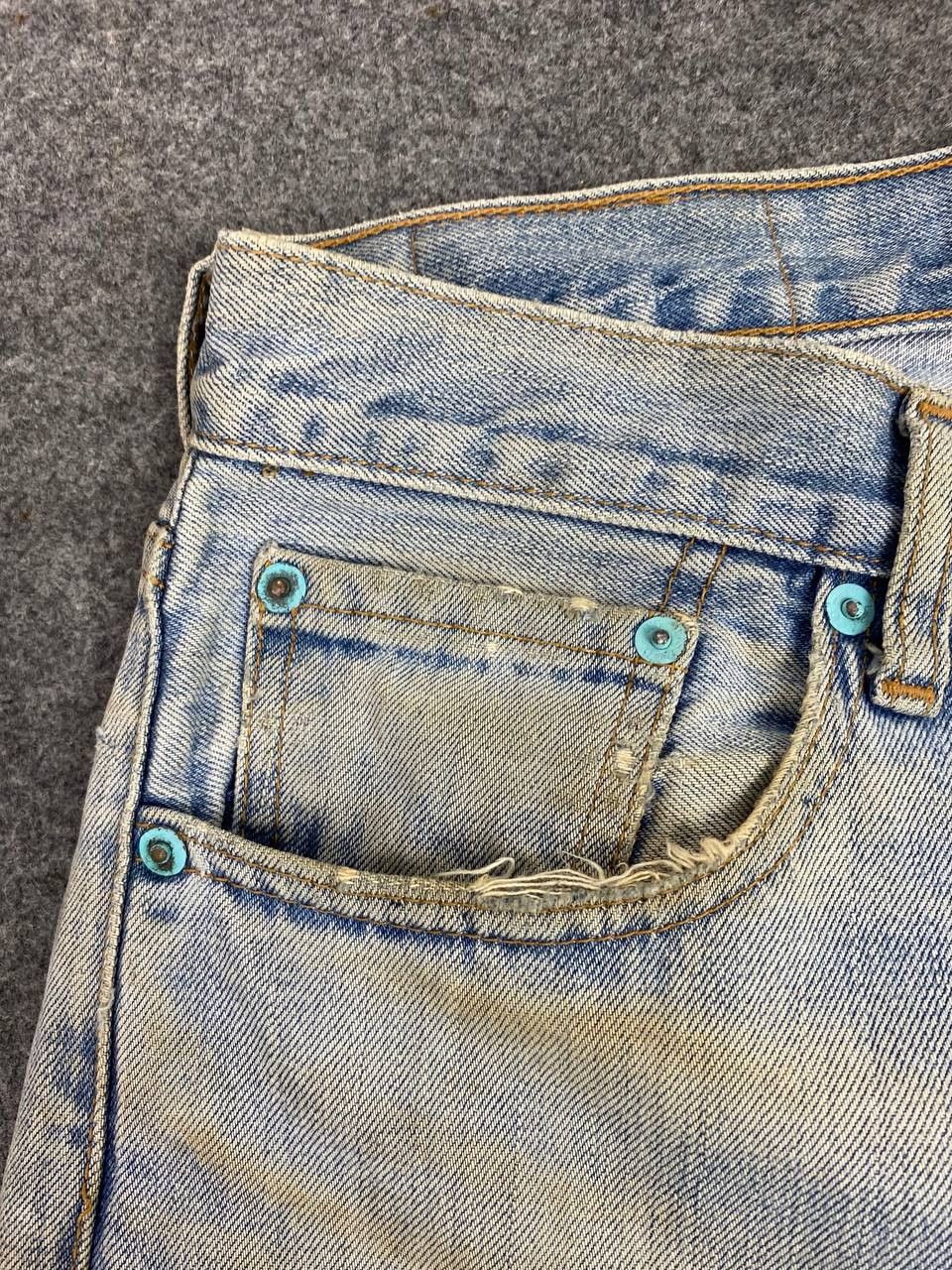 Levi's vintage levis 505 distressed denim nice design Size US 33 - 11 Thumbnail