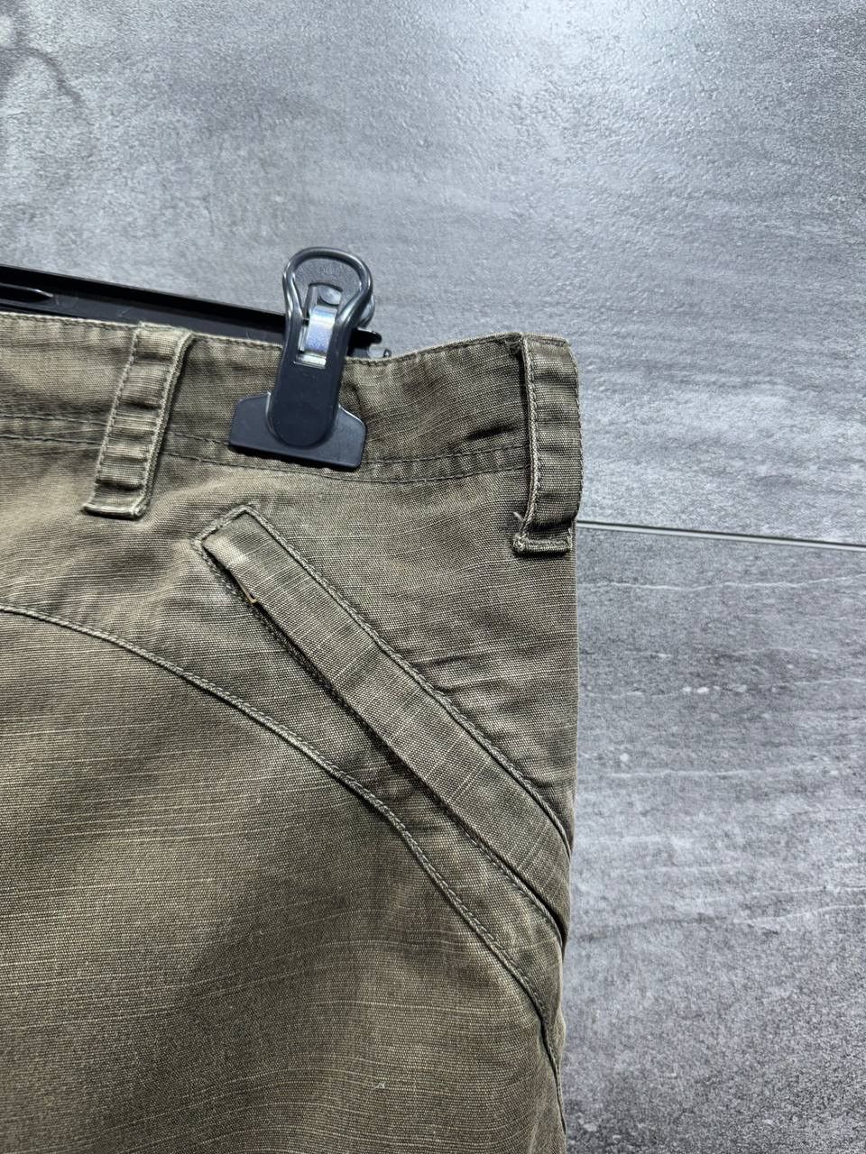 Other Vintage Nike Cargo Shorts Khaki Distressed Travis Style Y2K Size US 34 / EU 50 - 14 Thumbnail