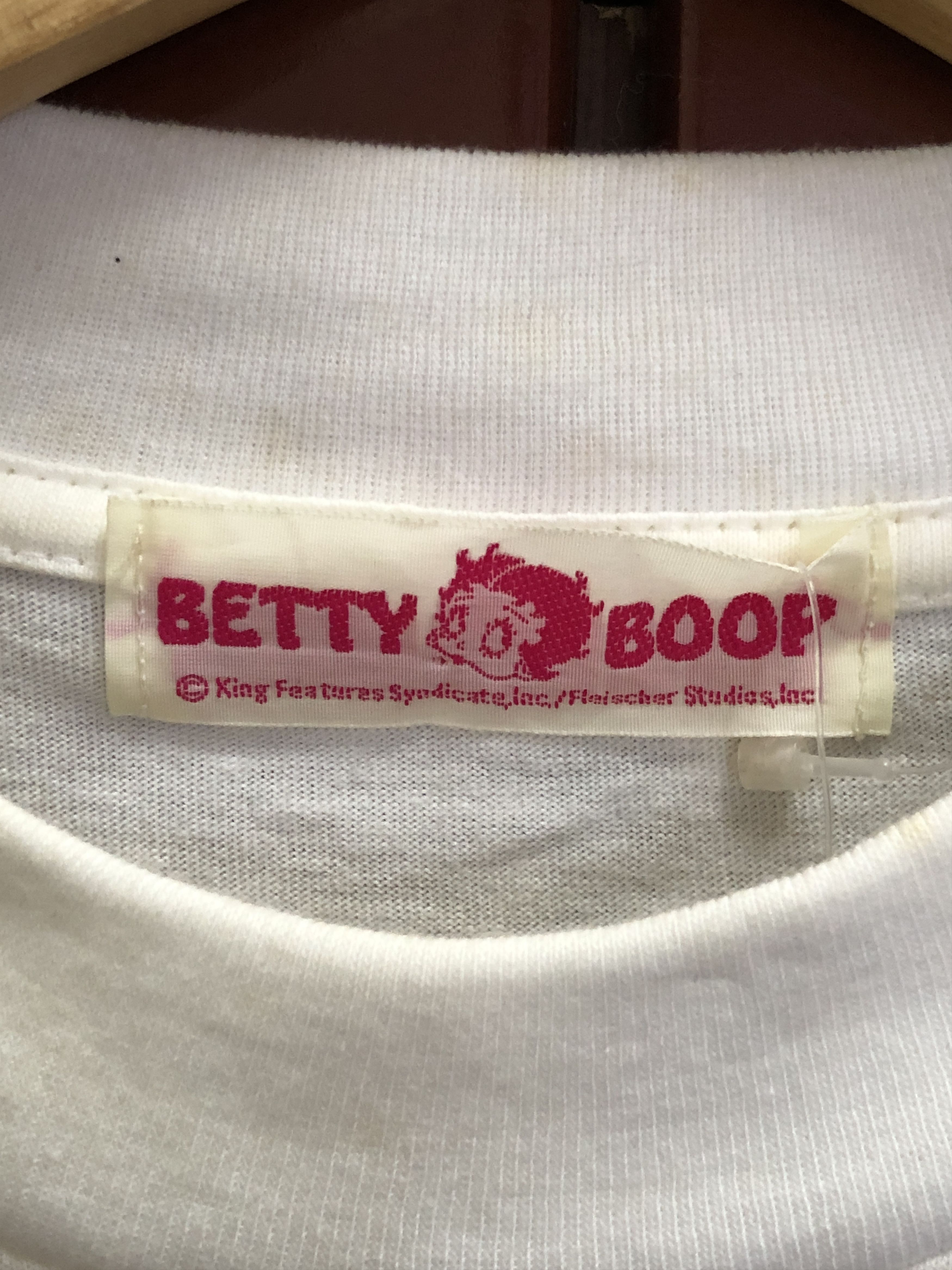 Cartoon Network Vintage Betty Boop 'Hawaii Dance' retro unisex t-shirt Size US L / EU 52-54 / 3 - 4 Thumbnail