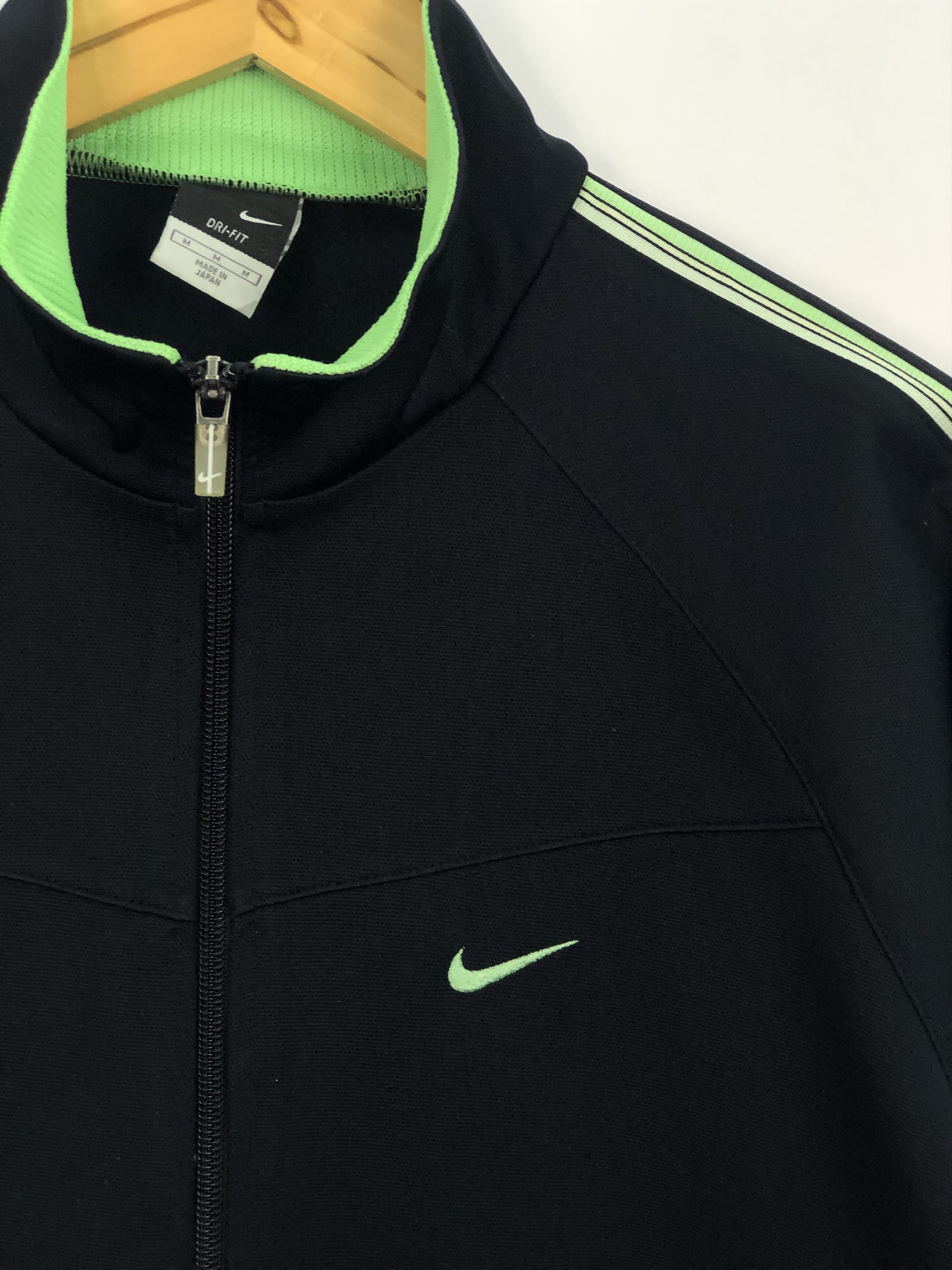 Nike Vintage Nike Jacket Small Logo J0305 Size US M / EU 48-50 / 2 - 9 Thumbnail