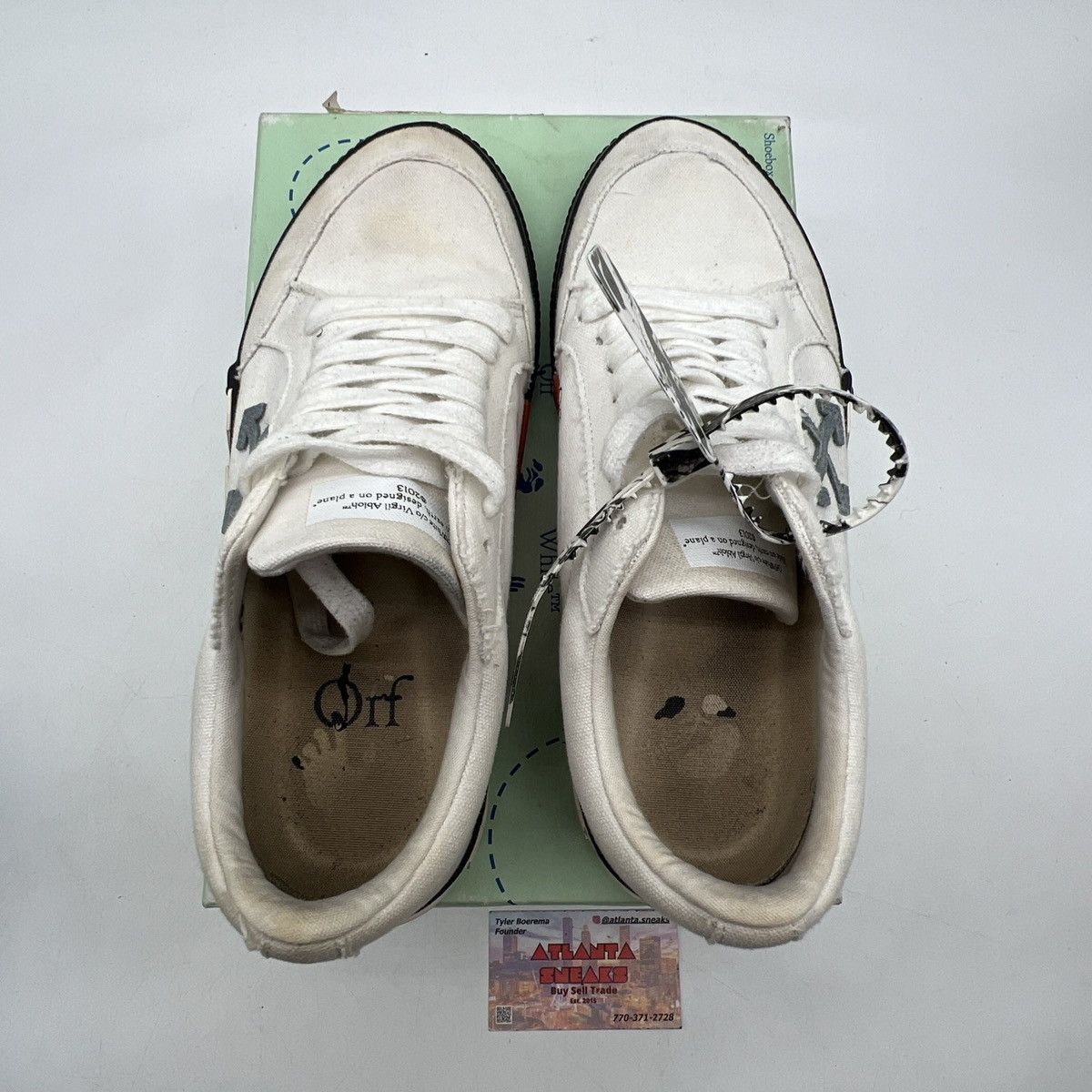 Off white vulc sneaker white black light blue