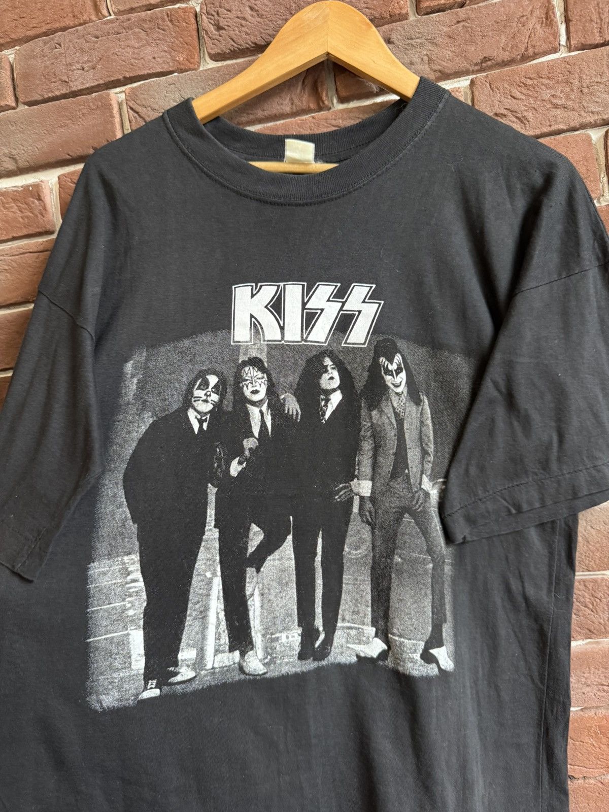 Band Tees Rare vintage 90s Kiss Dressed to Kill Rock Metal Band Tees Size US L / EU 52-54 / 3 - 3 Thumbnail