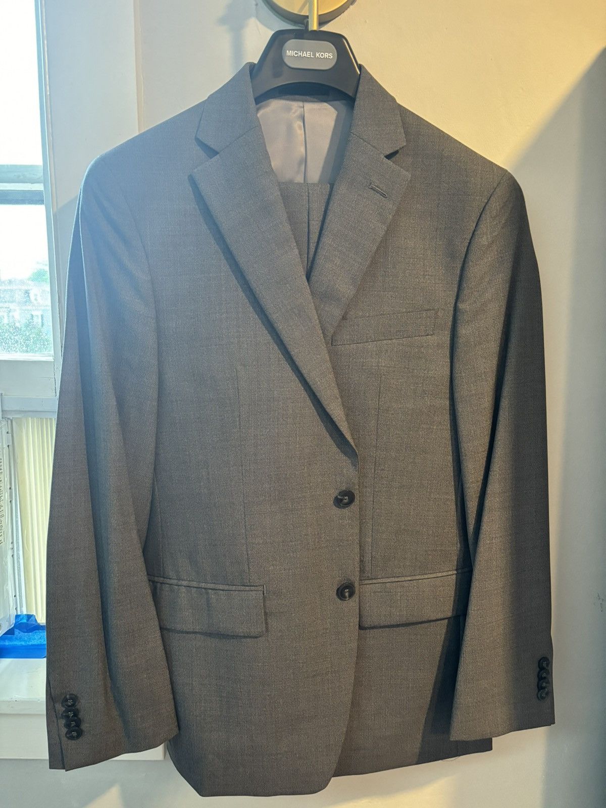 Michael Kors Michael Kors Suit Size 38R - 1 Thumbnail