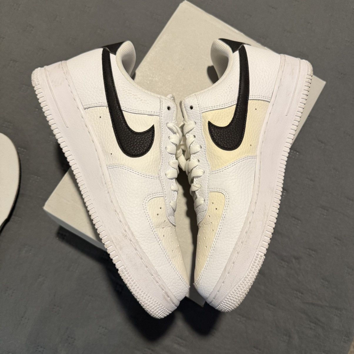 Nike Nike AIR FORCE 1 '07 White Black Size US 11 / EU 44 - 13 Thumbnail