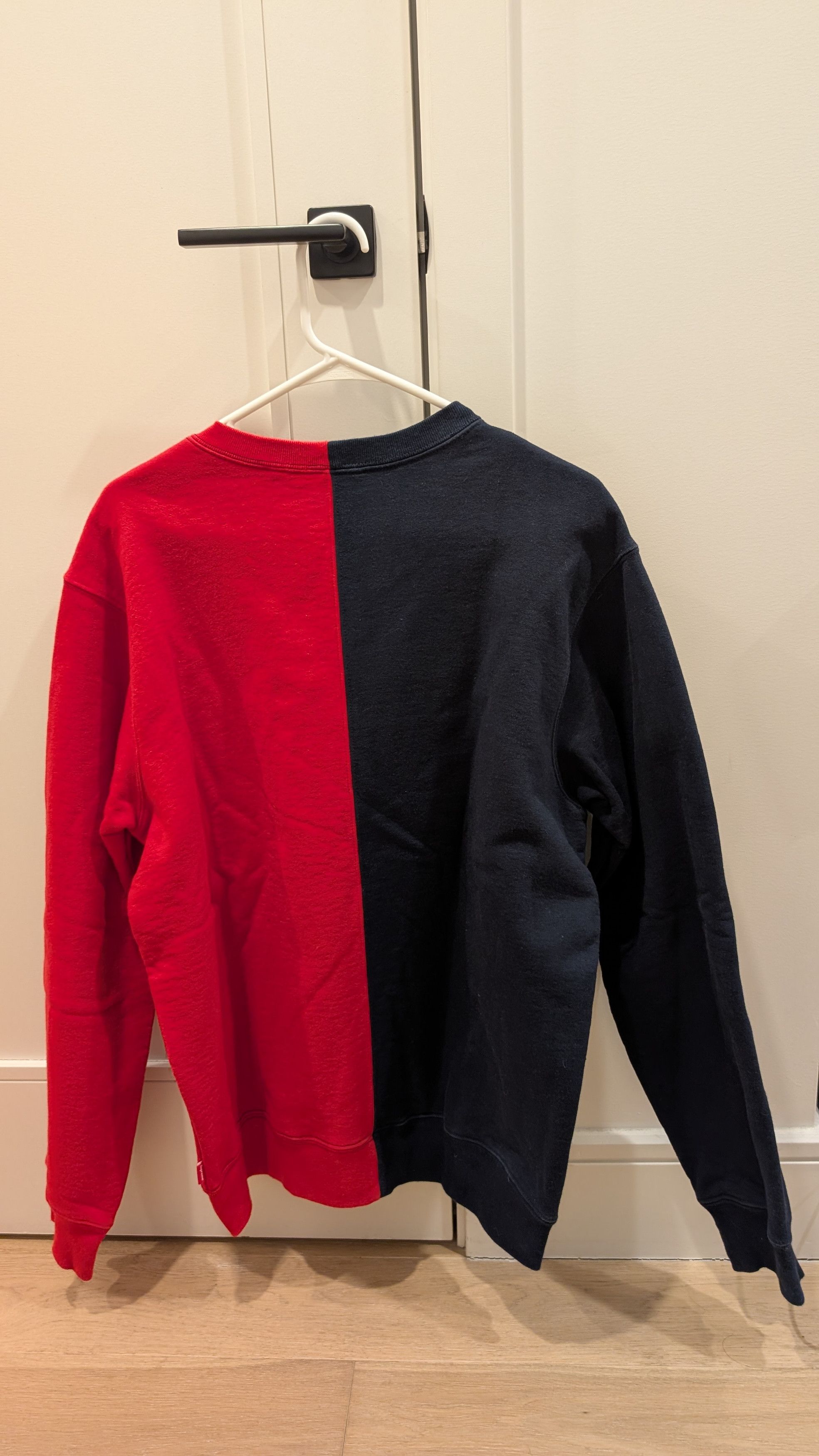 Supreme Supreme Split Crewneck Sweatshirt - FW18 - Navy/Red - Size S Size US S / EU 44-46 / 1 - 3 Thumbnail