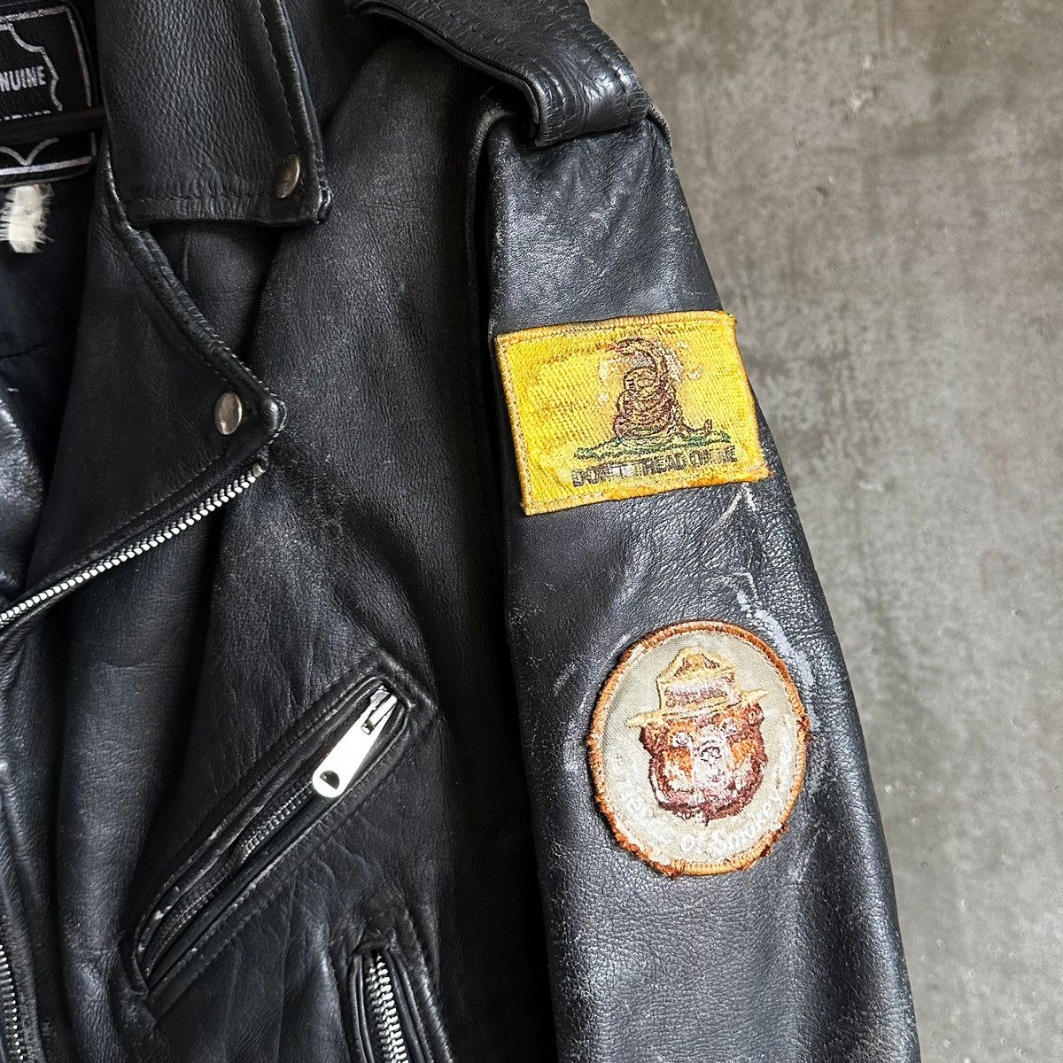 Vintage Vintage THRASHED Patchwork Leather Riders Jacket Size US L / EU 52-54 / 3 - 5 Thumbnail