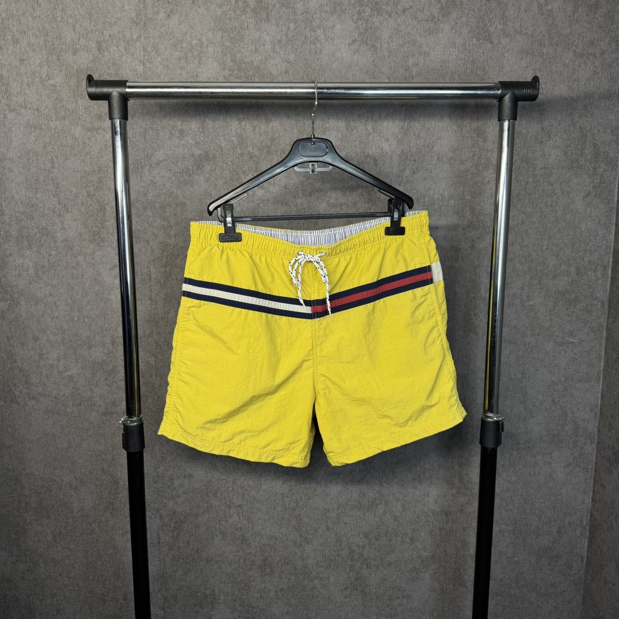 Tommy Hilfiger × Vintage Y2K Vintage Tommy Hilfiger big logo nylon shorts Size US 32 / EU 48 - 1 Thumbnail