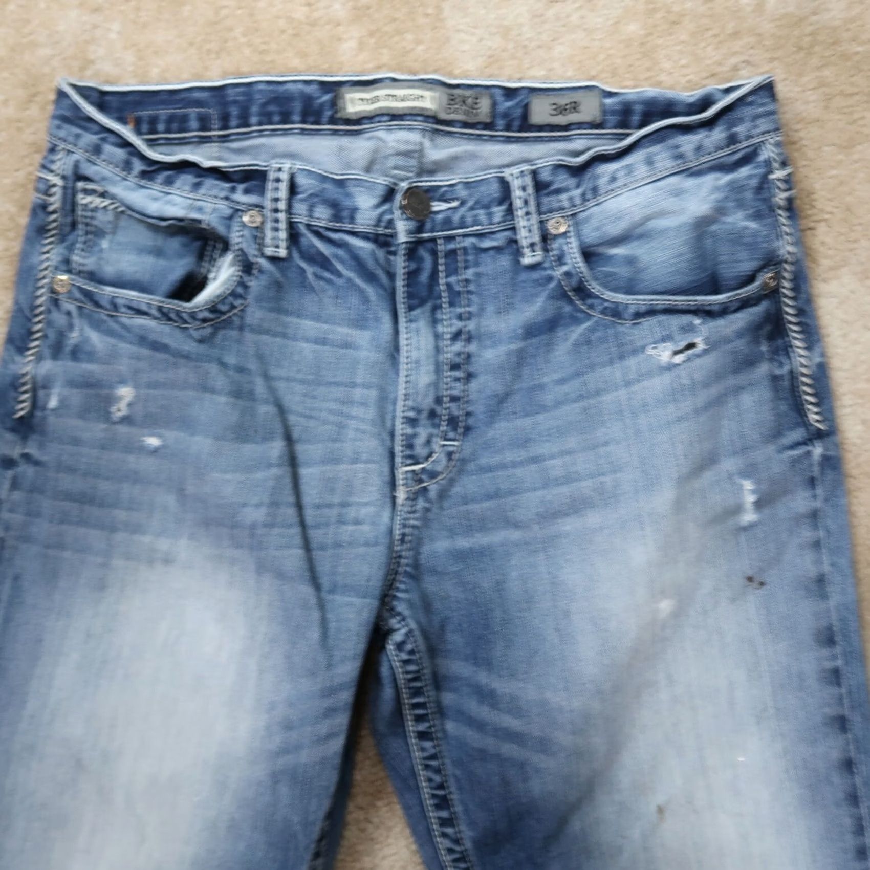 Vintage BKE Buckle Tyler Jeans Men’s 36x31 Blue Denim Distressed Straight Leg 5-Pocket Denim Pants Mens Regular Fit 90s Size US 36 / EU 52 - 4 Thumbnail
