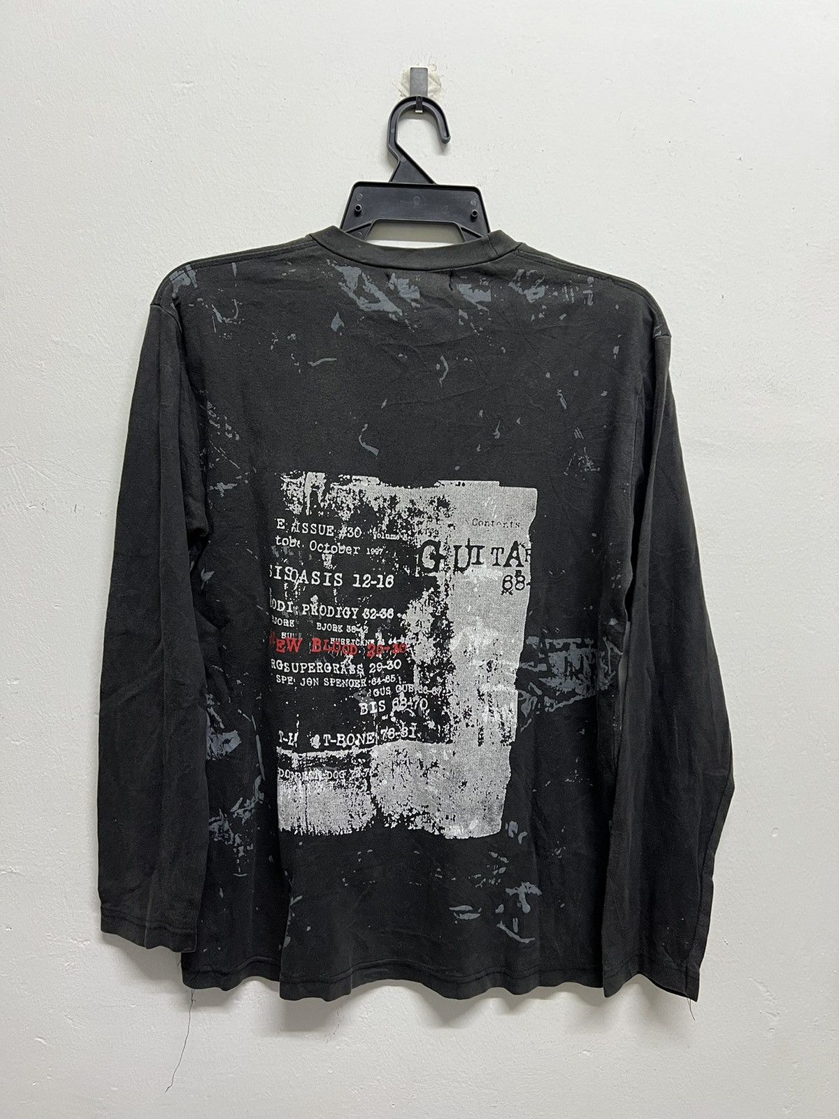 Band Tees × Vintage Vintage 90’s Magazine Issue Bjork Supergrass T Bones Band Size US M / EU 48-50 / 2 - 4 Thumbnail