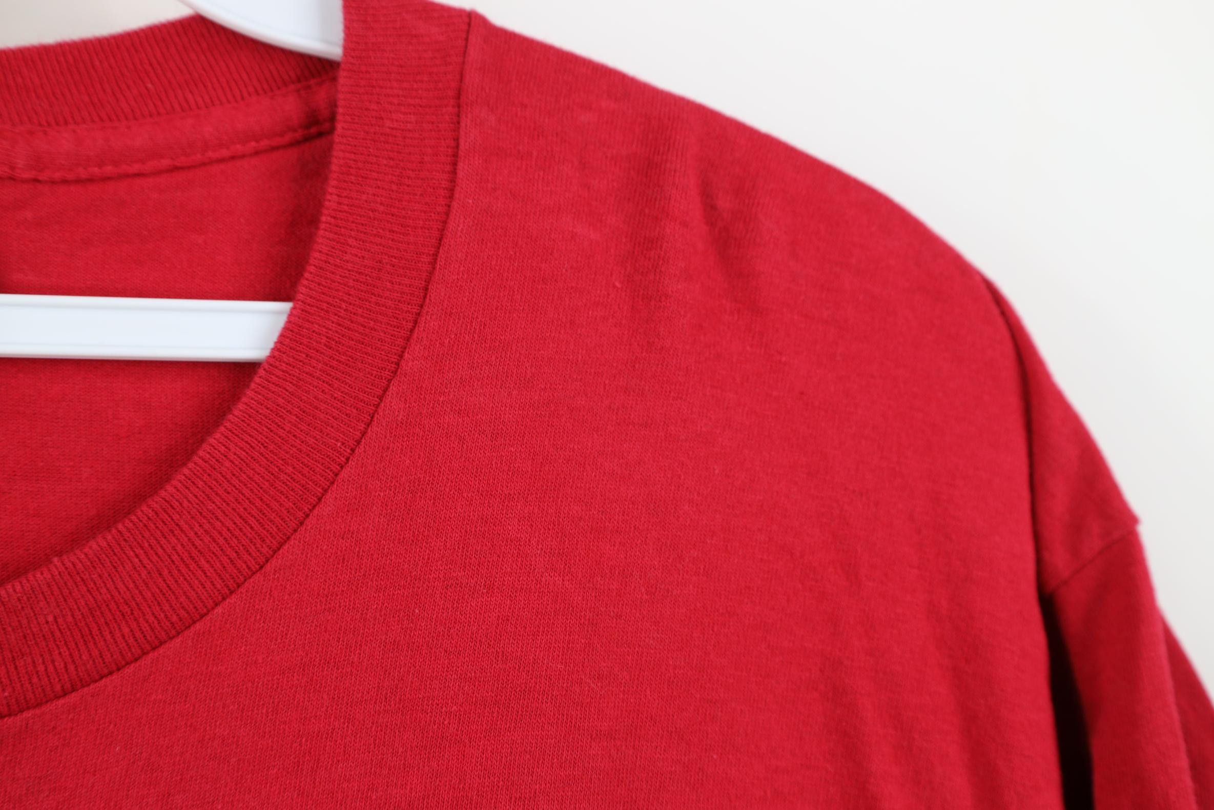 Nike Vintage 90s Nike Scott Center Triple Swoosh T-Shirt Red USA Size US L / EU 52-54 / 3 - 5 Thumbnail