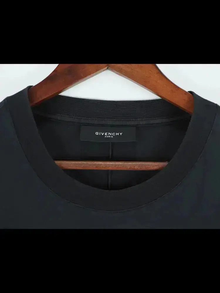 Givenchy Givenchy 12FW Tisci Pin Girl Tee Size US L / EU 52-54 / 3 - 5 Thumbnail