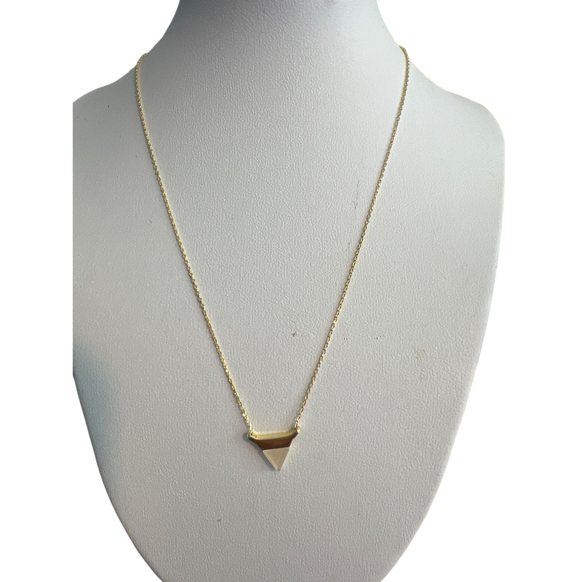 Other Uncommon James Gold Tone Necklace Triangle Pendant Delicate Size ONE SIZE - 1 Thumbnail