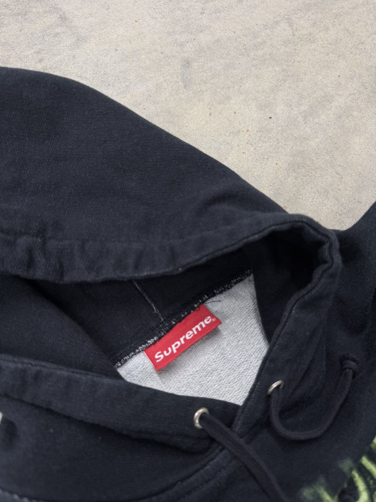 Supreme Supreme F/W14 H.R. Giger Li ll Hoodie Size US M / EU 48-50 / 2 - 5 Thumbnail