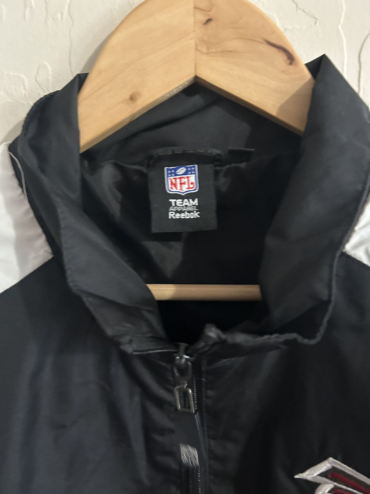 NFL × Reebok × Vintage Vintage Atlanta Falcons Reebok Jacket Size US XL / EU 56 / 4 - 2 Thumbnail