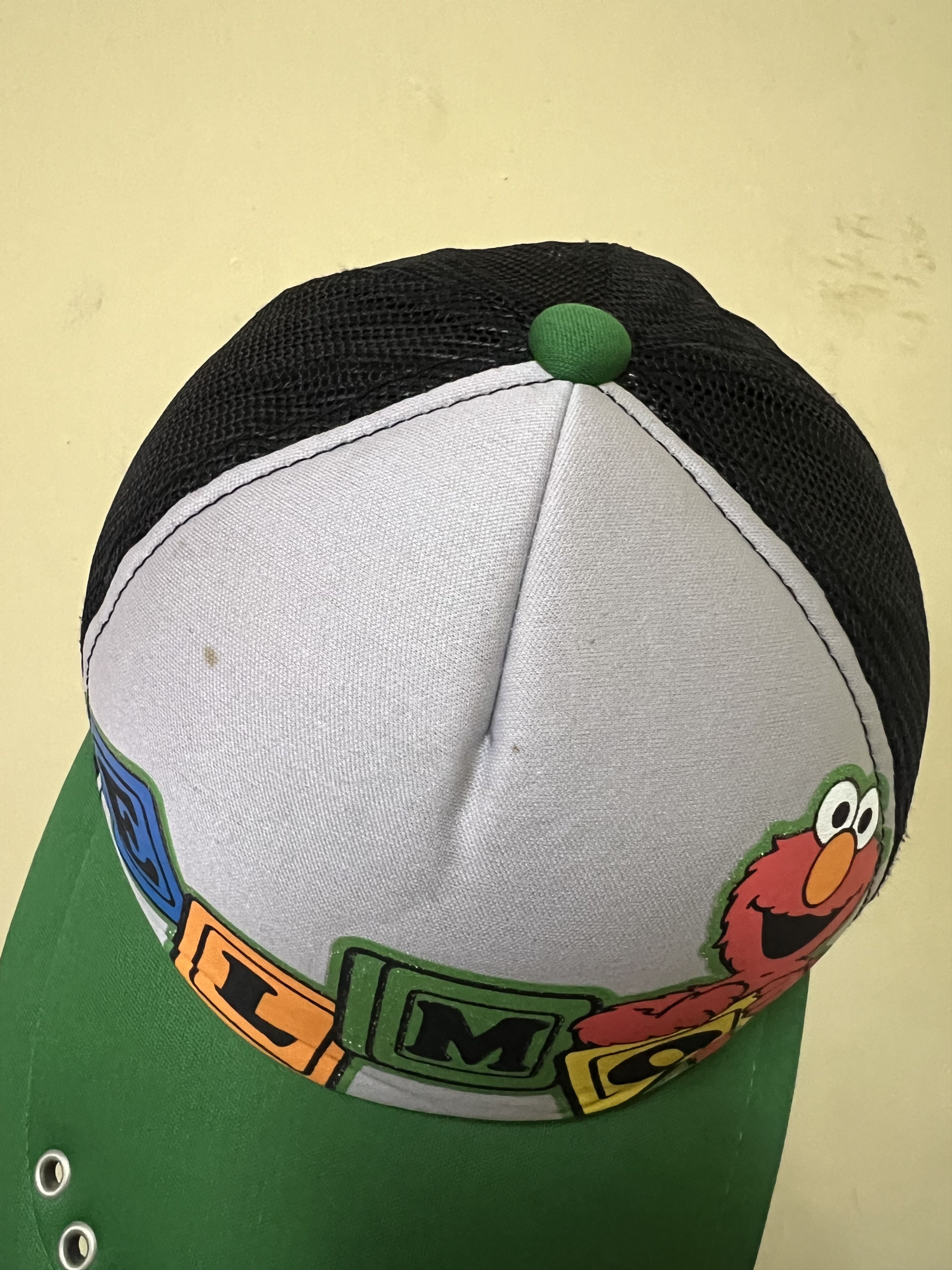 Hat Club Y2K Elmo Sesame Street 2005 Trucker hat Size ONE SIZE - 9 Thumbnail