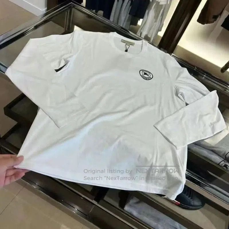 Burberry Burberry Men's White Long Sleeve Logo Sweatshirt. Size US XL / EU 56 / 4 - 6 Thumbnail