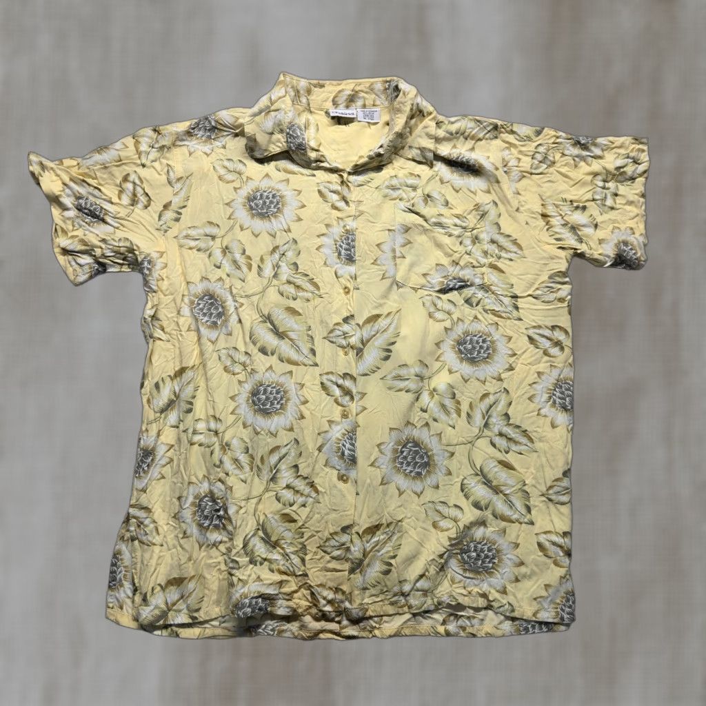 Vintage VTG Carolina Colours Hawaiian Rayon Yellow Top Blouse Shirt Adult Women's 18W Size XXL / US 16-18 / IT 52-54 - 1 Thumbnail