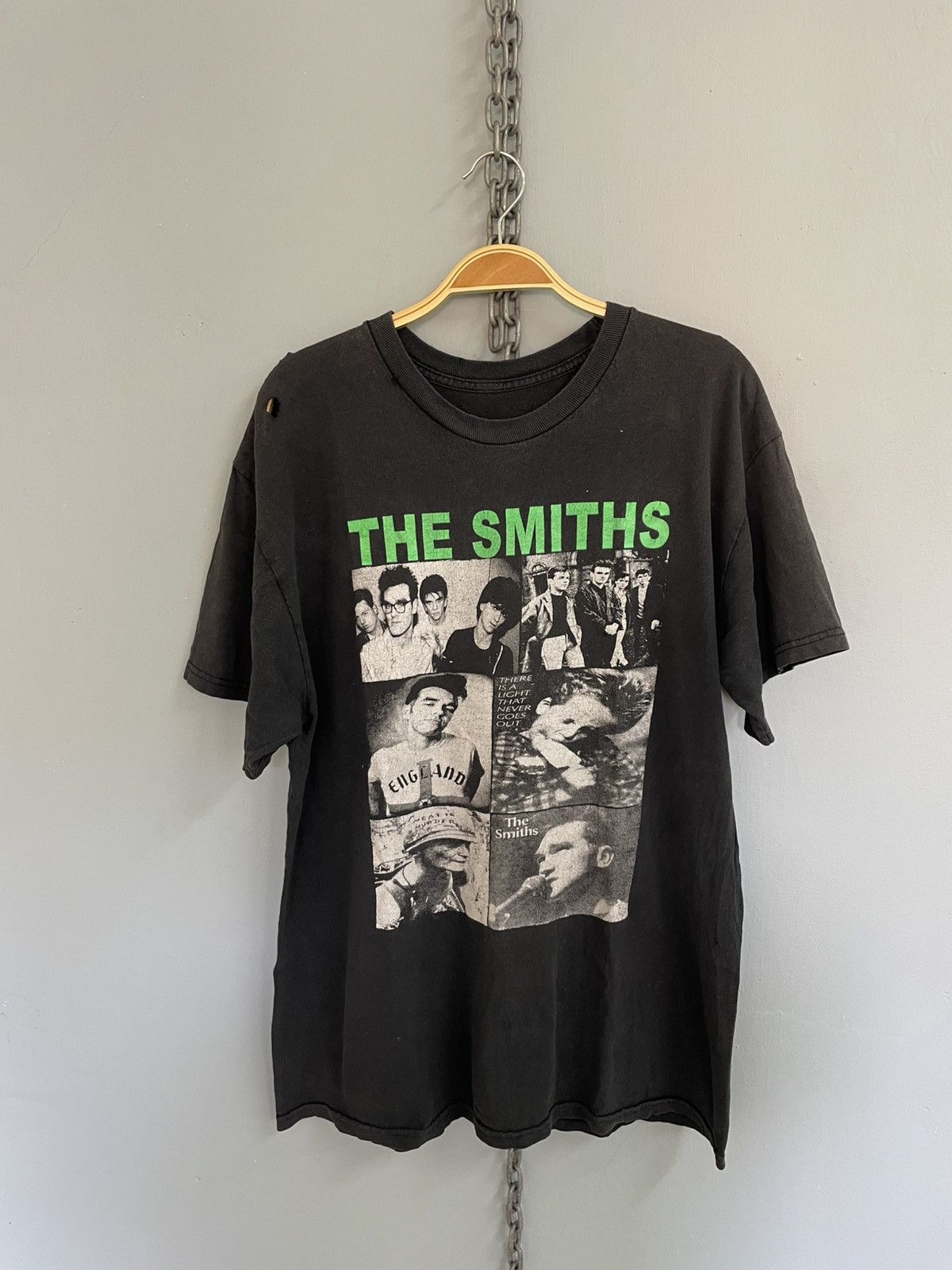 Band Tees Vintage Y2K The Smiths britpop band distress t shirt Size US L / EU 52-54 / 3 - 1 Thumbnail