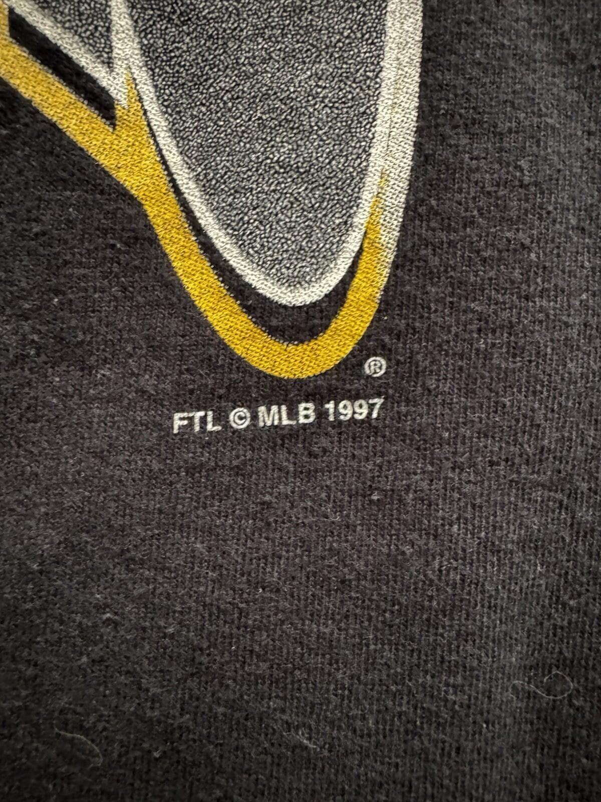 Vintage Vintage 90s 1997 Pittsburgh Pirates MLB Single Stitch Shirt Size ONE SIZE - 4 Thumbnail