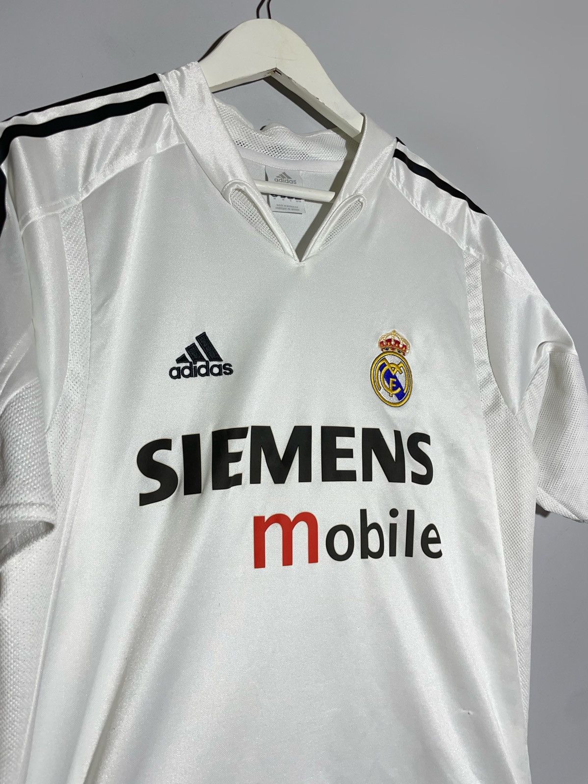 Adidas × Vintage Real Madrid Adidas Vintage 2004/05 Home Y2k Football Shirt Size US M / EU 48-50 / 2 - 6 Thumbnail