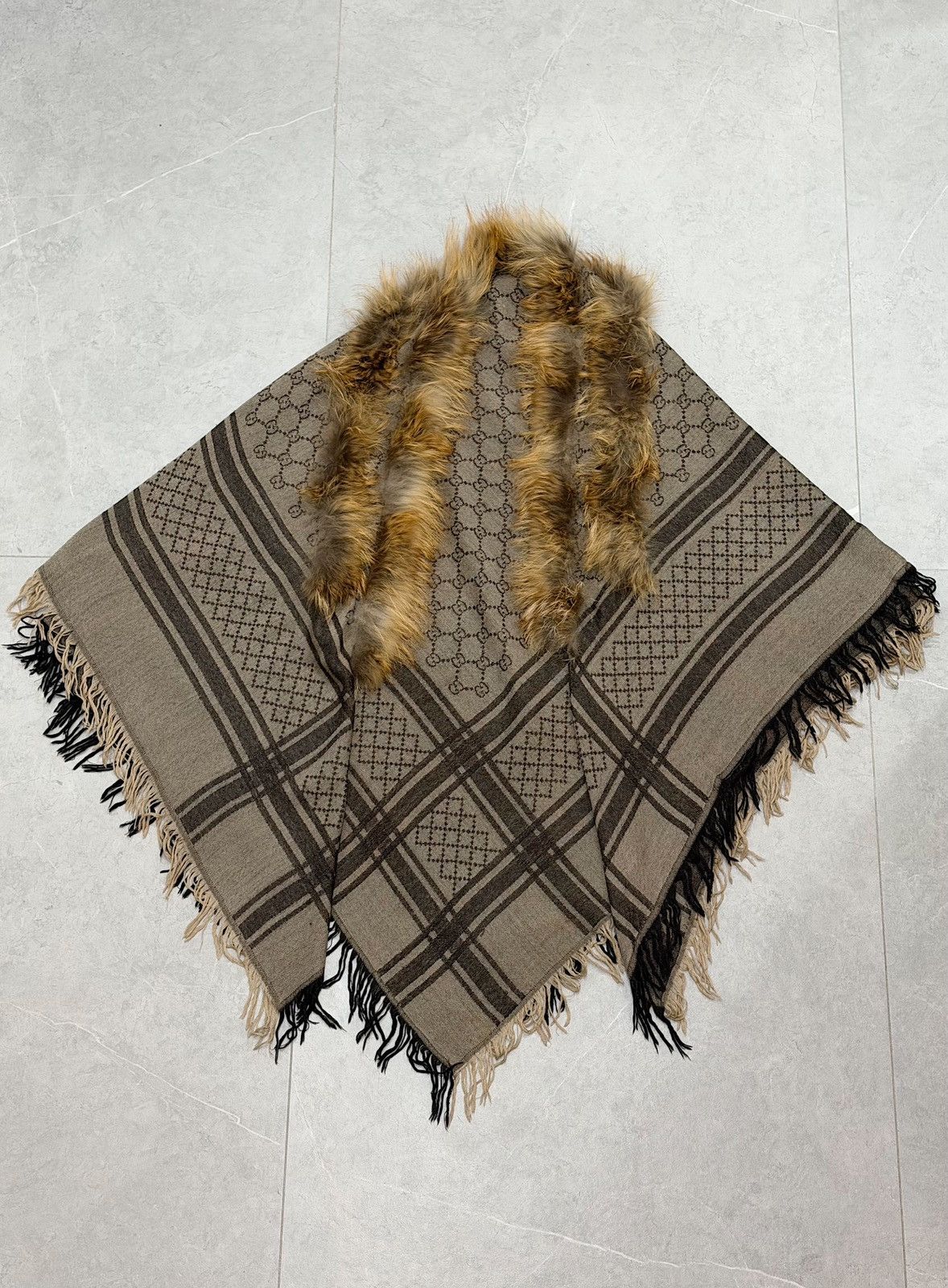 Gucci GUCCI FW 2007 Fur Monogram Wool/Silk Scarf Frida Giannini Size ONE SIZE - 3 Thumbnail