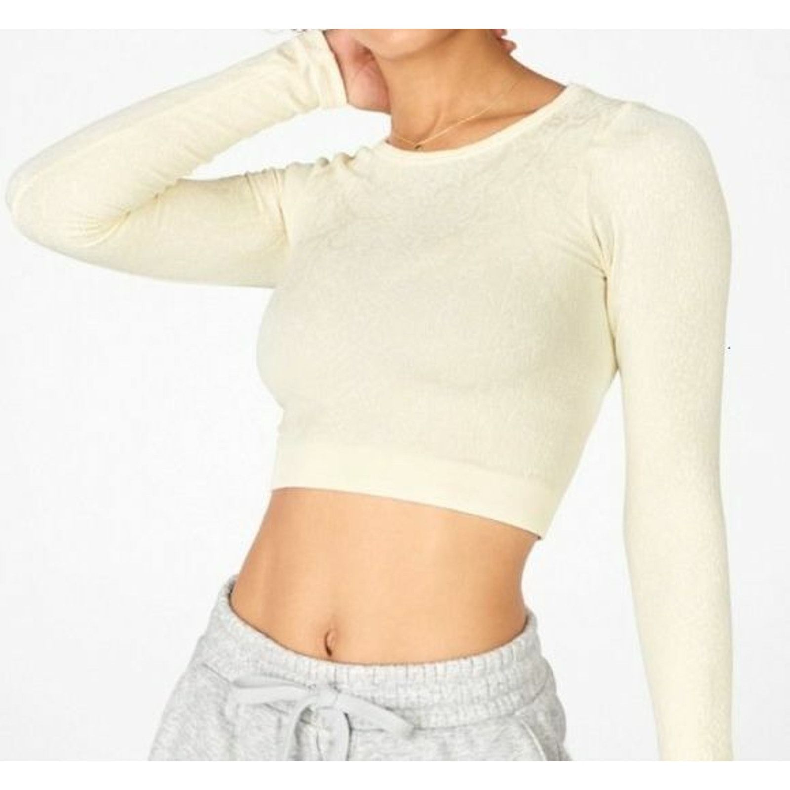 Fabletics NWT FABLETICS River Seamless Ivory Stretch Top Size L $60 Size L / US 10 / IT 46 - 1 Thumbnail