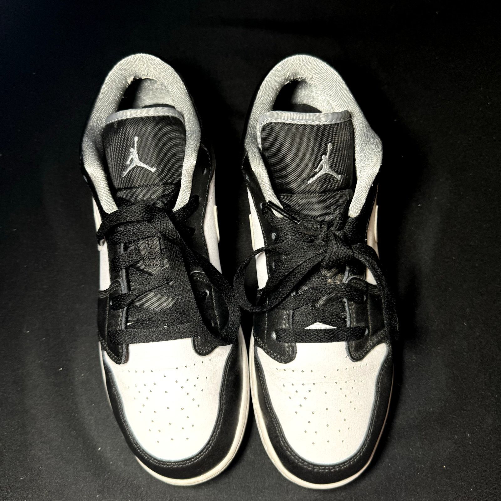Jordan Brand × Nike Air Jordan 1 Low GS Black Medium Grey Men's Shoes - Size 7 Size US 7 / EU 40 - 3 Thumbnail