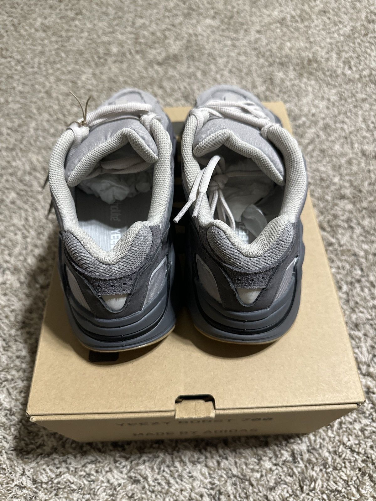 Yeezy Adidas Yeezy Boost 700 V2 Tephra Size US 10.5 / EU 43-44 - 4 Thumbnail