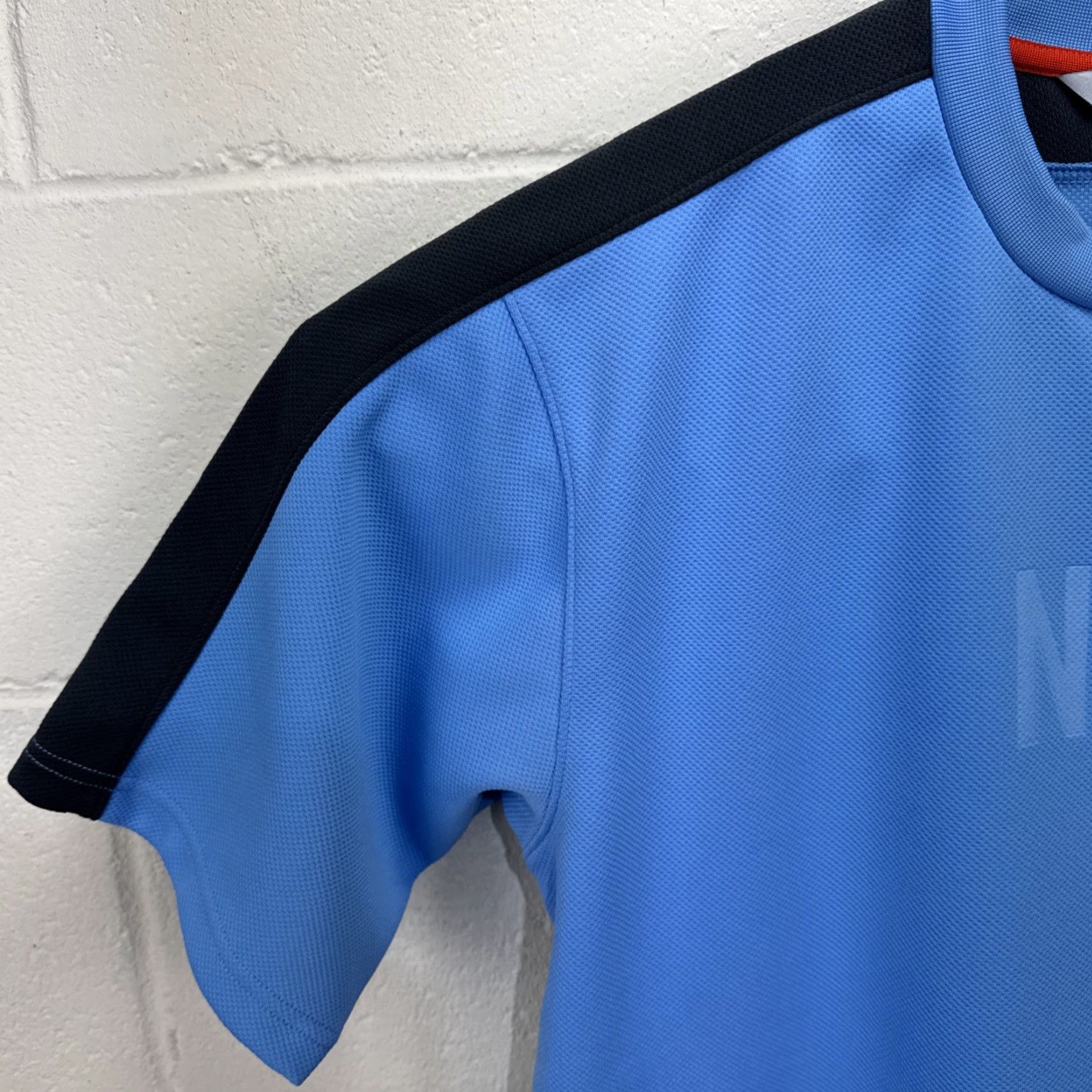 Nike VINTAGE Nike Jersey Shirt Mens Medium Blue Short Sleeve Y2K Gray Tag Size US M / EU 48-50 / 2 - 4 Thumbnail