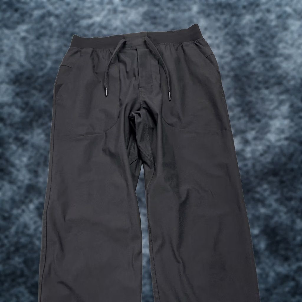 Lululemon Lululemon ABC Jogger Pants M Black Athletic 30 Inseam Slim Tapered Gym Workout Pockets Elastic Waist Men Size US 31 - 1 Thumbnail