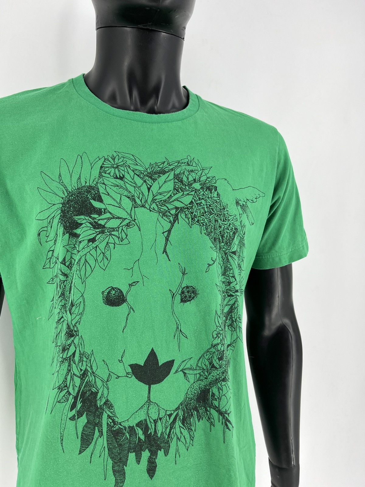 Uniqlo Vintage Mens Uniqlo x Lion Floral Hawai Tee🔥 Streetwear Sty Size US M / EU 48-50 / 2 - 7 Thumbnail
