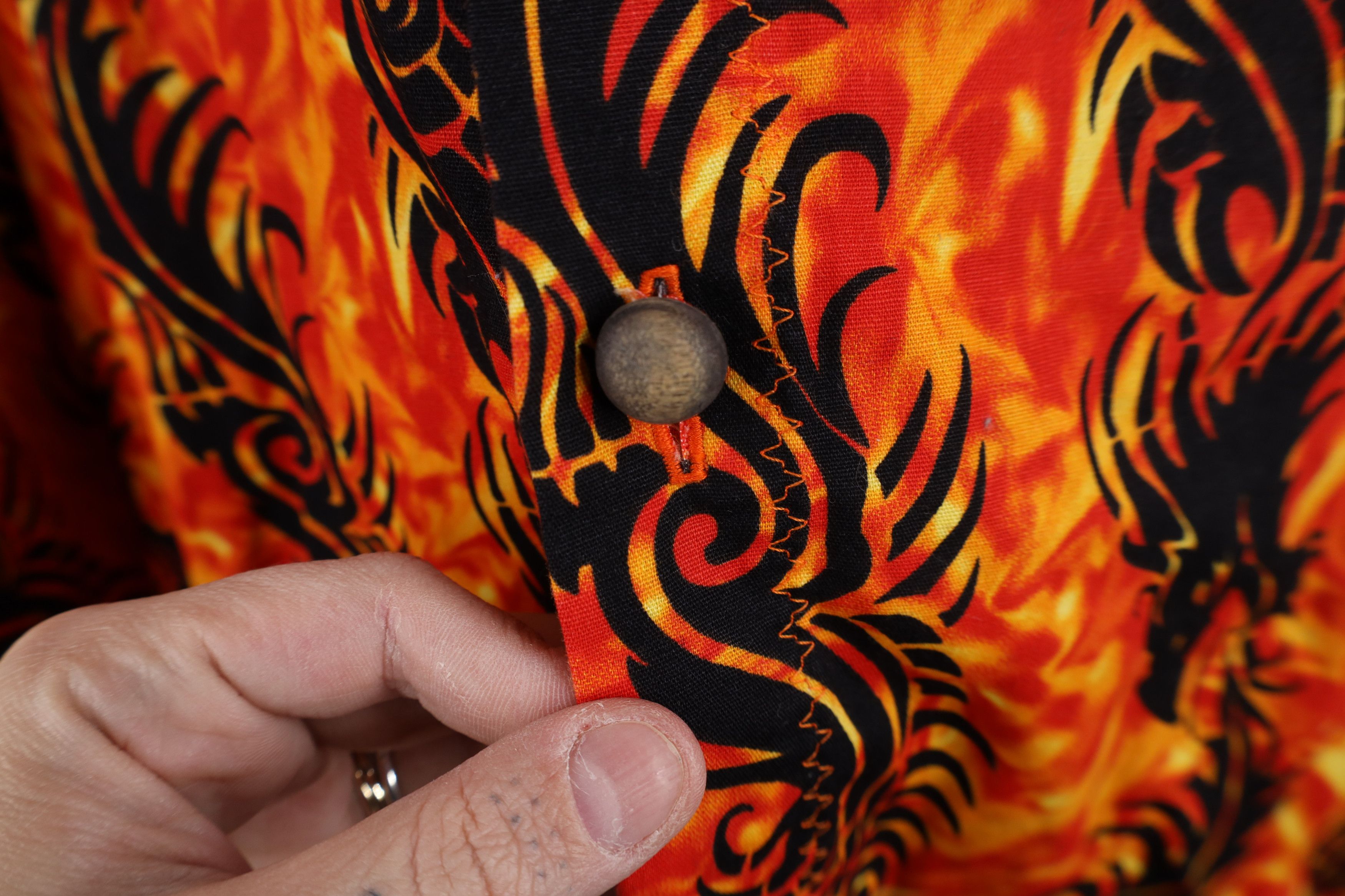 Vintage Vintage 90s Streetwear Dragon Fire Flames Button Shirt Size US XL / EU 56 / 4 - 4 Thumbnail