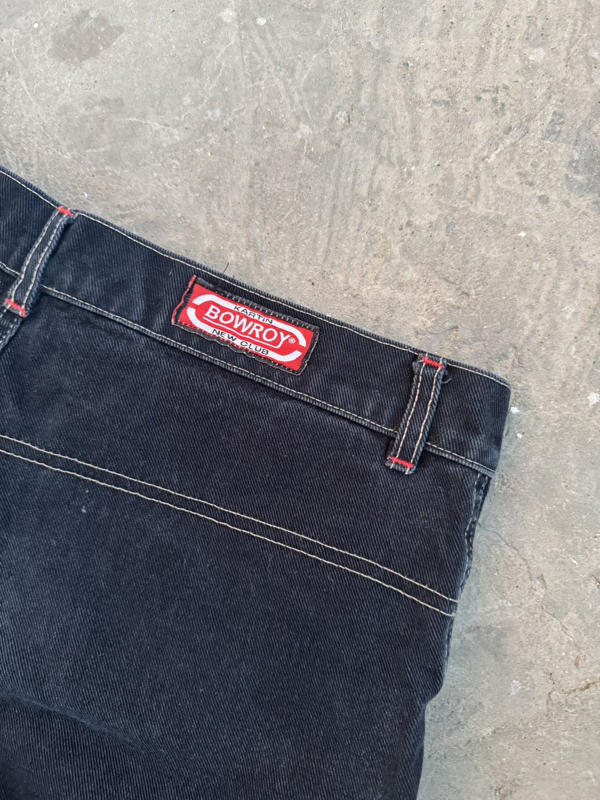 Japanese Brand × Vintage Vintage Big Pockets Distressed Baggy Y2K Denim Pants Size US 31 - 15 Thumbnail