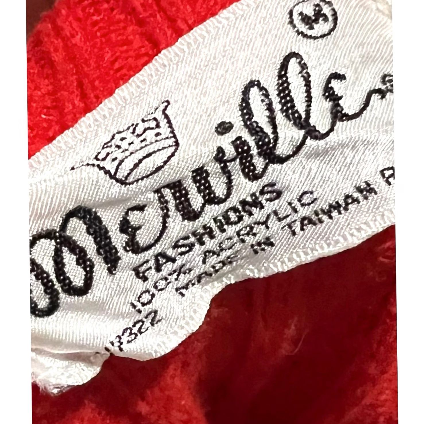 Vintage Merville Women’s Vest Sweater 80s Red V-Neck Pockets Button Front Sz M Vintage Size M / US 6-8 / IT 42-44 - 6 Thumbnail