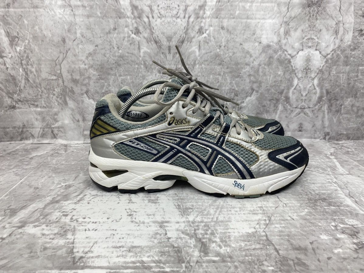 Image of Asics Sneakers Vintage Gorpcore, Men's (Size 9)