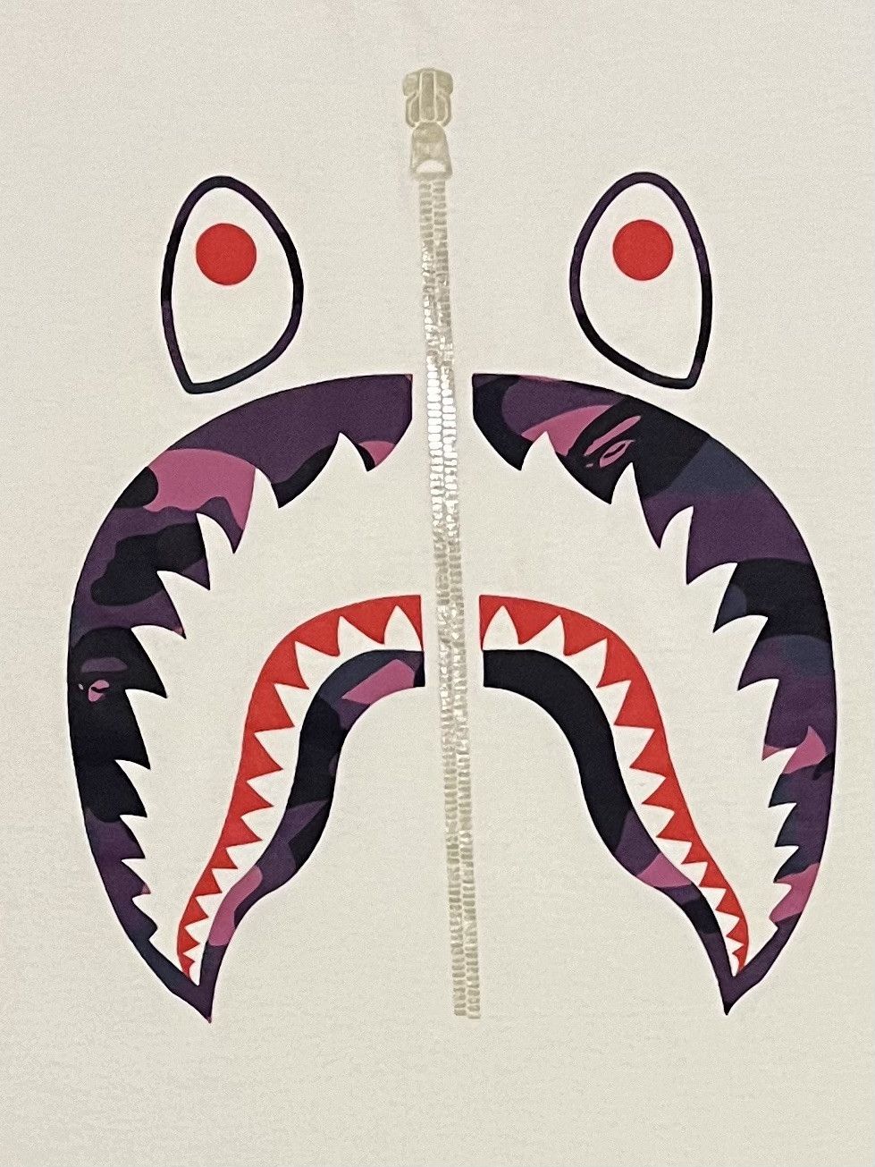 Bape Bape camo shark tee shirt Size US L / EU 52-54 / 3 - 3 Thumbnail