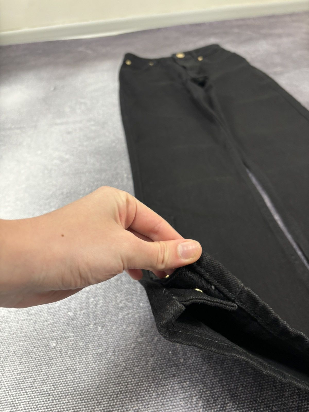 Sandro Sandro NWT Women’s Snapy Snap High-Rise Black Flared Jeans Size 26" / US 2 / IT 38 - 4 Thumbnail