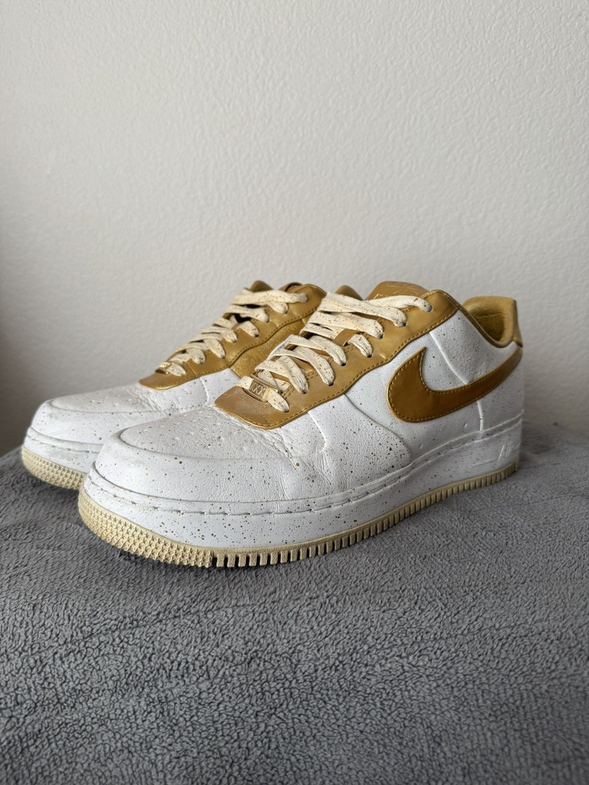 Nike Nike Air Force 1 Low “Gold Medal” Size US 11 / EU 44 - 1 Thumbnail