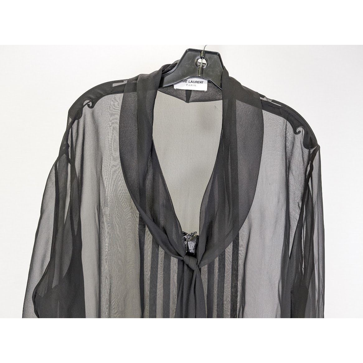 Saint Laurent Paris o1rshd1 Lavallière silk crêpe de chine shirt in Black Size US M / EU 48-50 / 2 - 4 Thumbnail