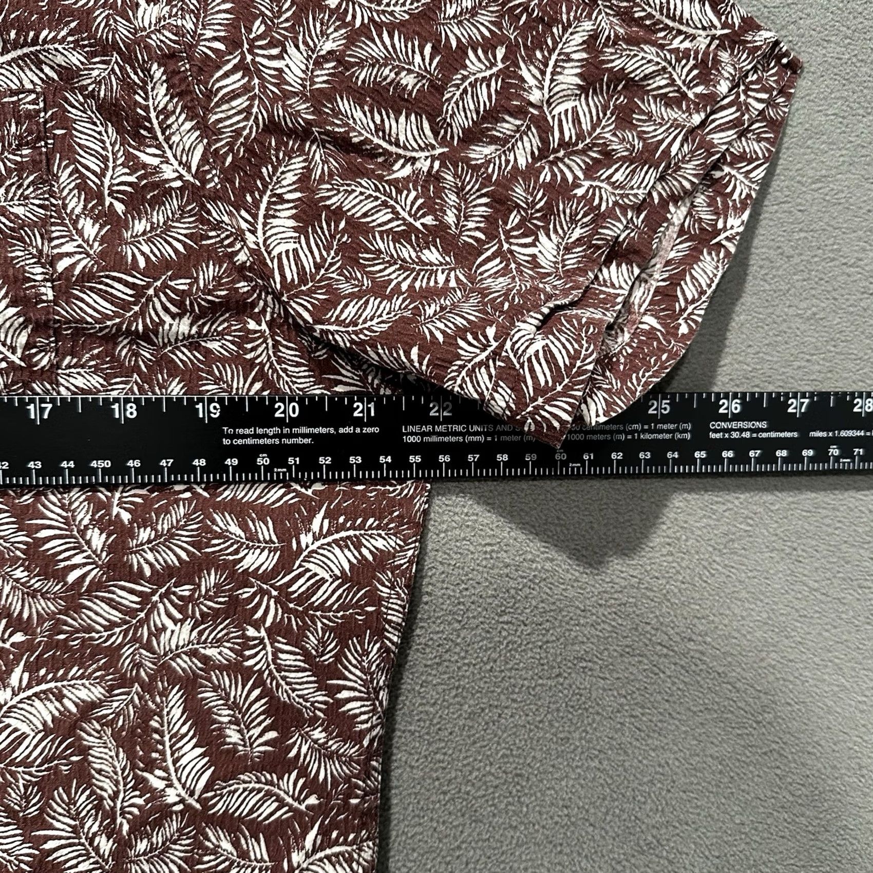 Vintage Wellen Shirt Mens Medium Burgundy Rojo Palm Crinkle Cotton Easy Short Sleeve EUC Size US M / EU 48-50 / 2 - 7 Thumbnail